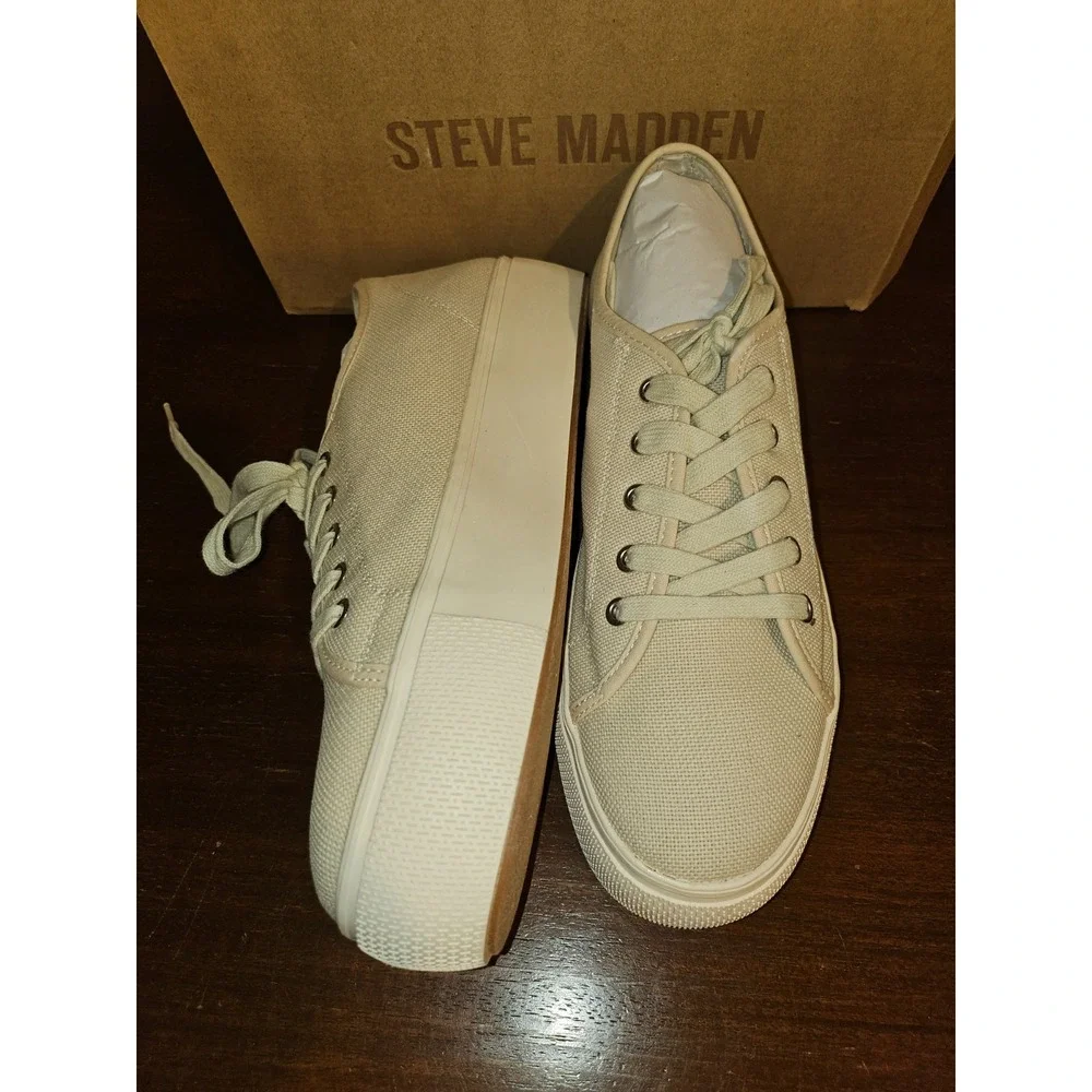 Steve Madden Women's Elore, Tan Lace Sneakers, Size‎ 11M.